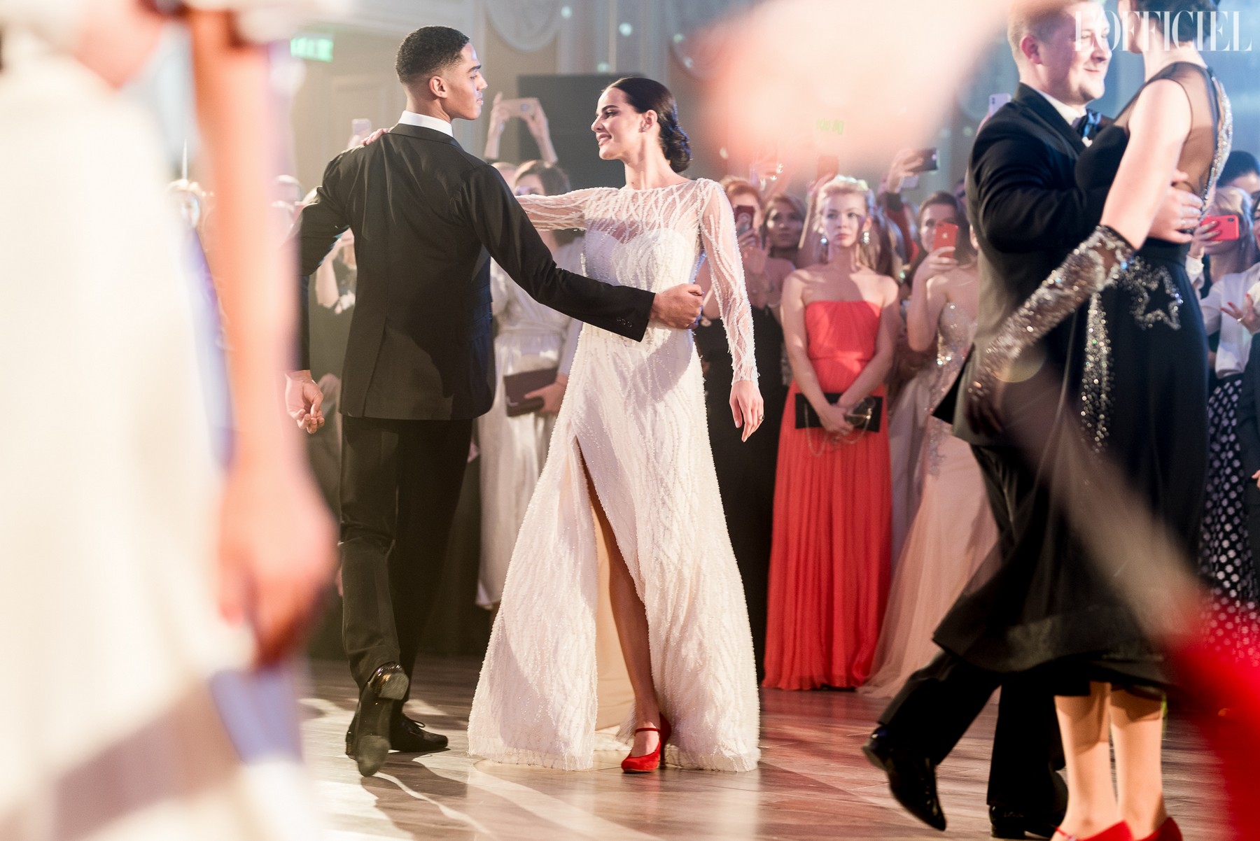 Анна Андрес, Макс Ежов