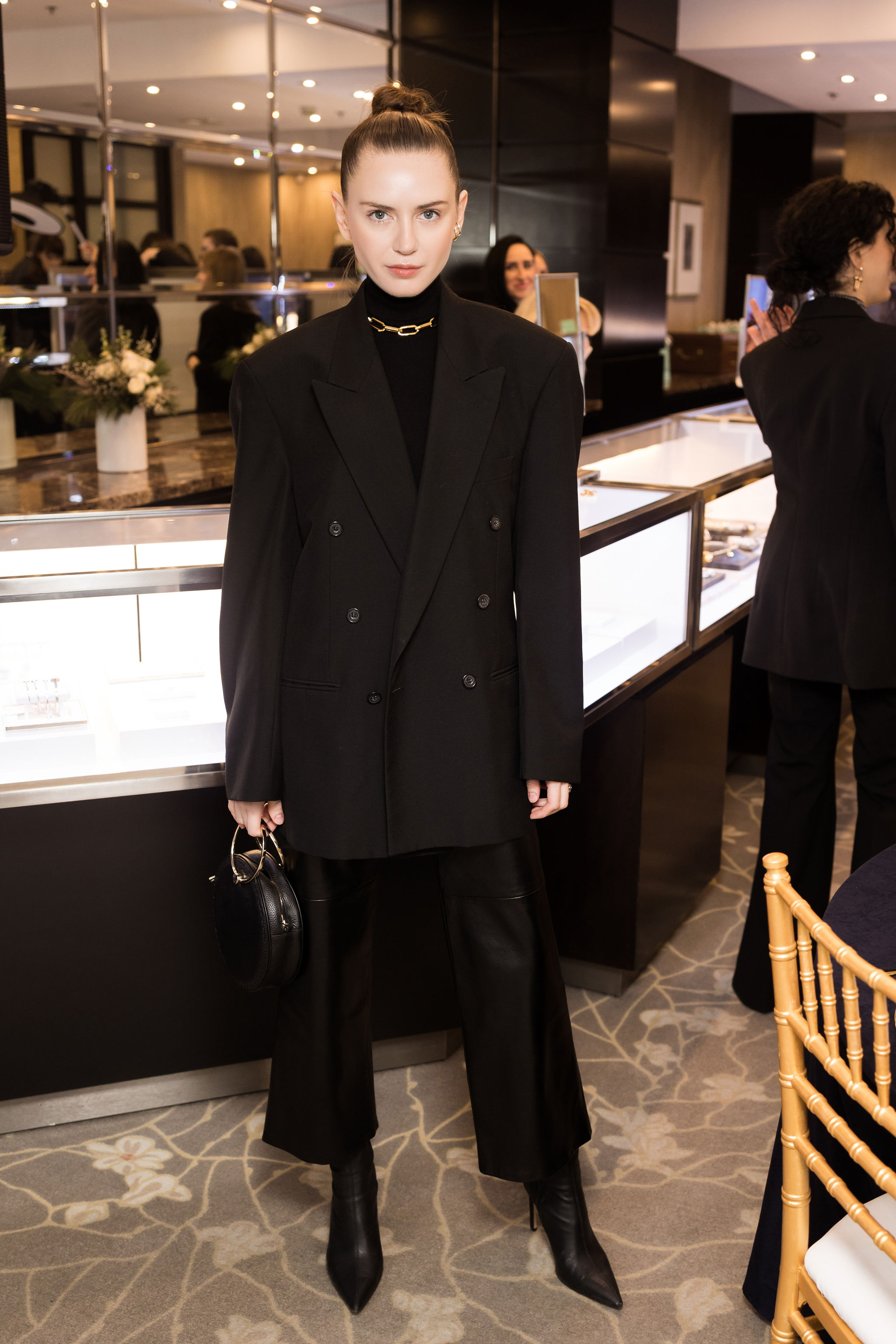 Яна Кензировская