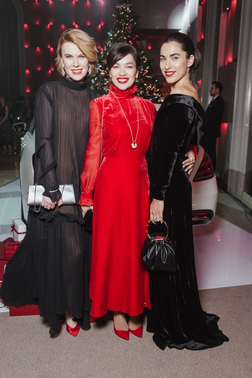 Наталья Листопад,  Ярослава и Ульяна Бойко