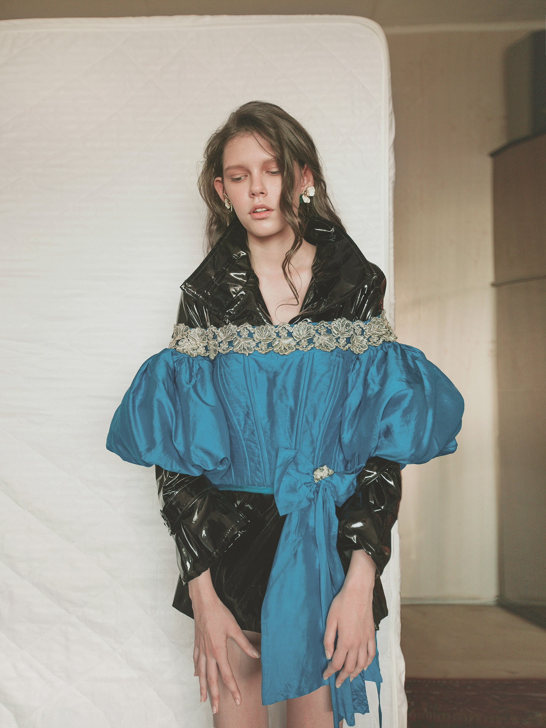 Blouse Showtextil, jacket No name, earring Sarah Coventry