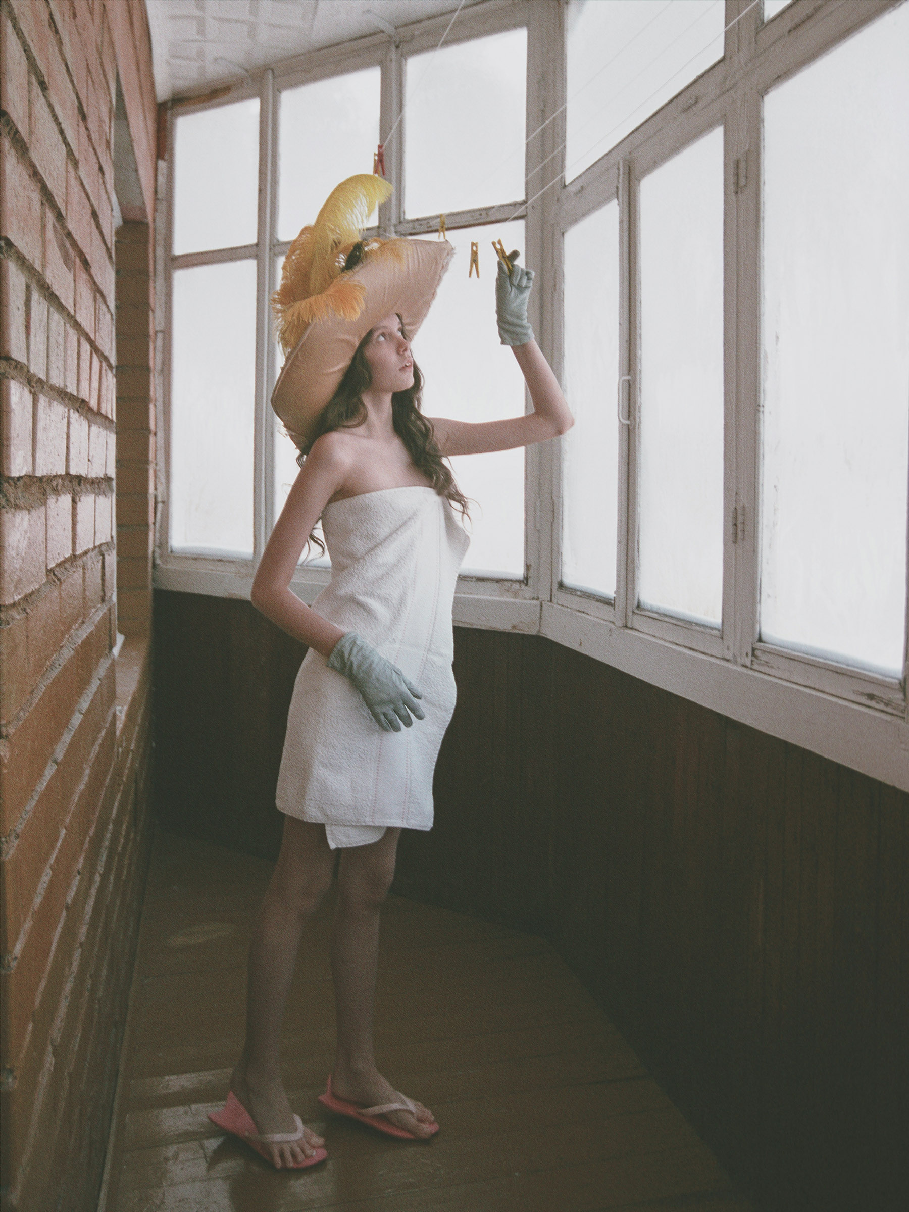 Hat Konkolovich.L , shoes Adda, gloves - property of stylist