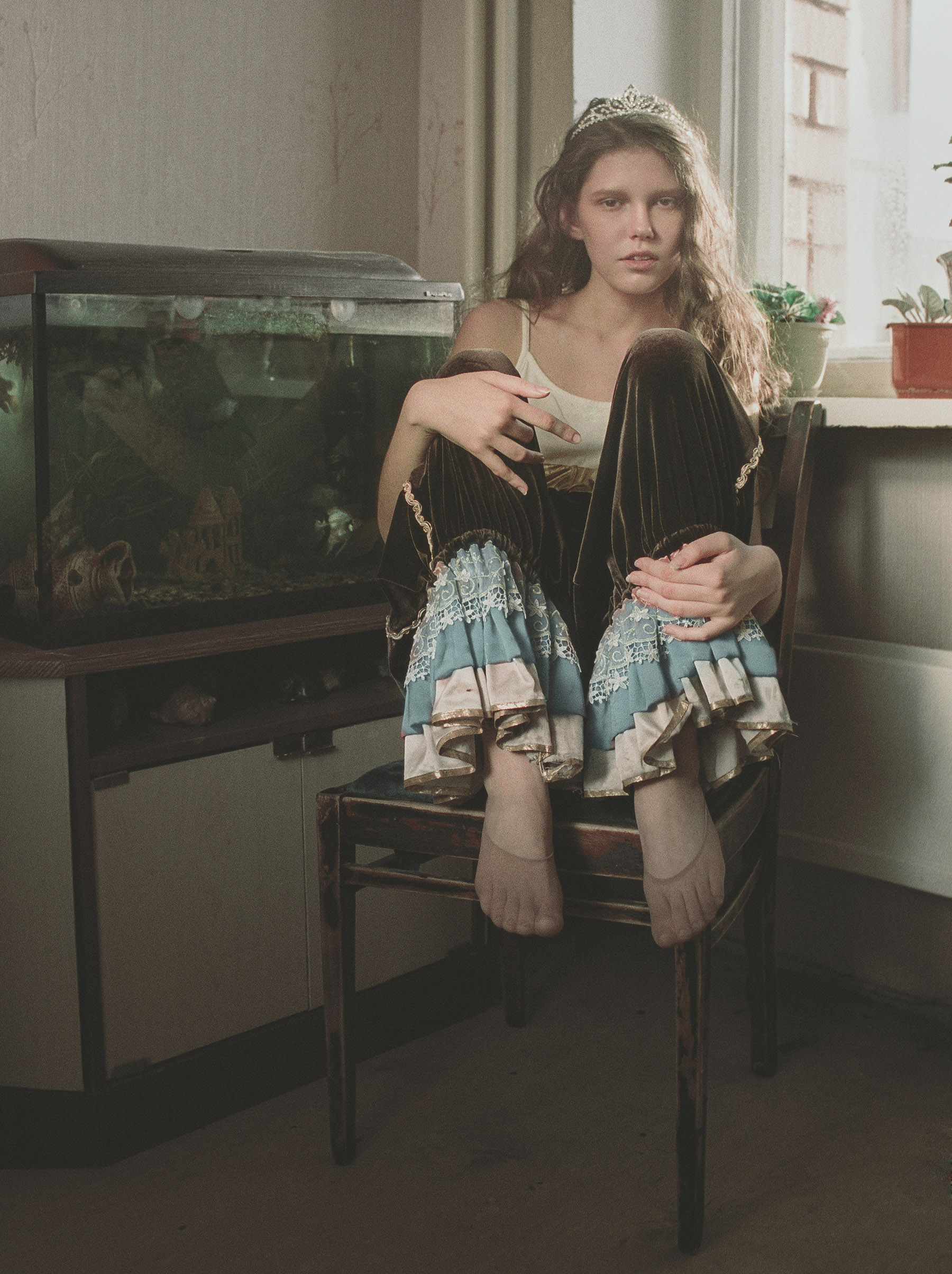 Pants Showtextil, top Zara, hat - stylist's property