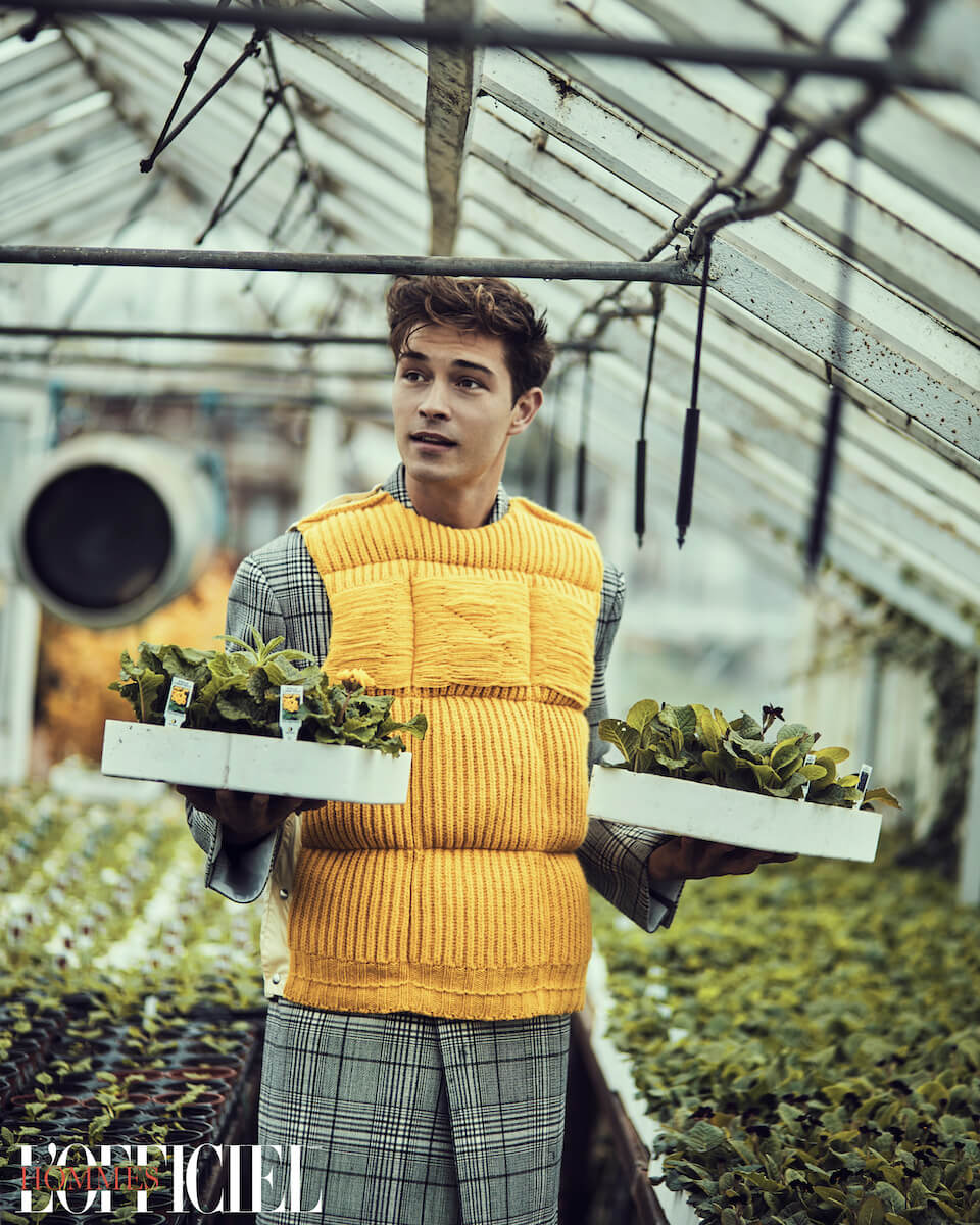 Жилет и пальто – Сalvin Klein 205W39NYC 