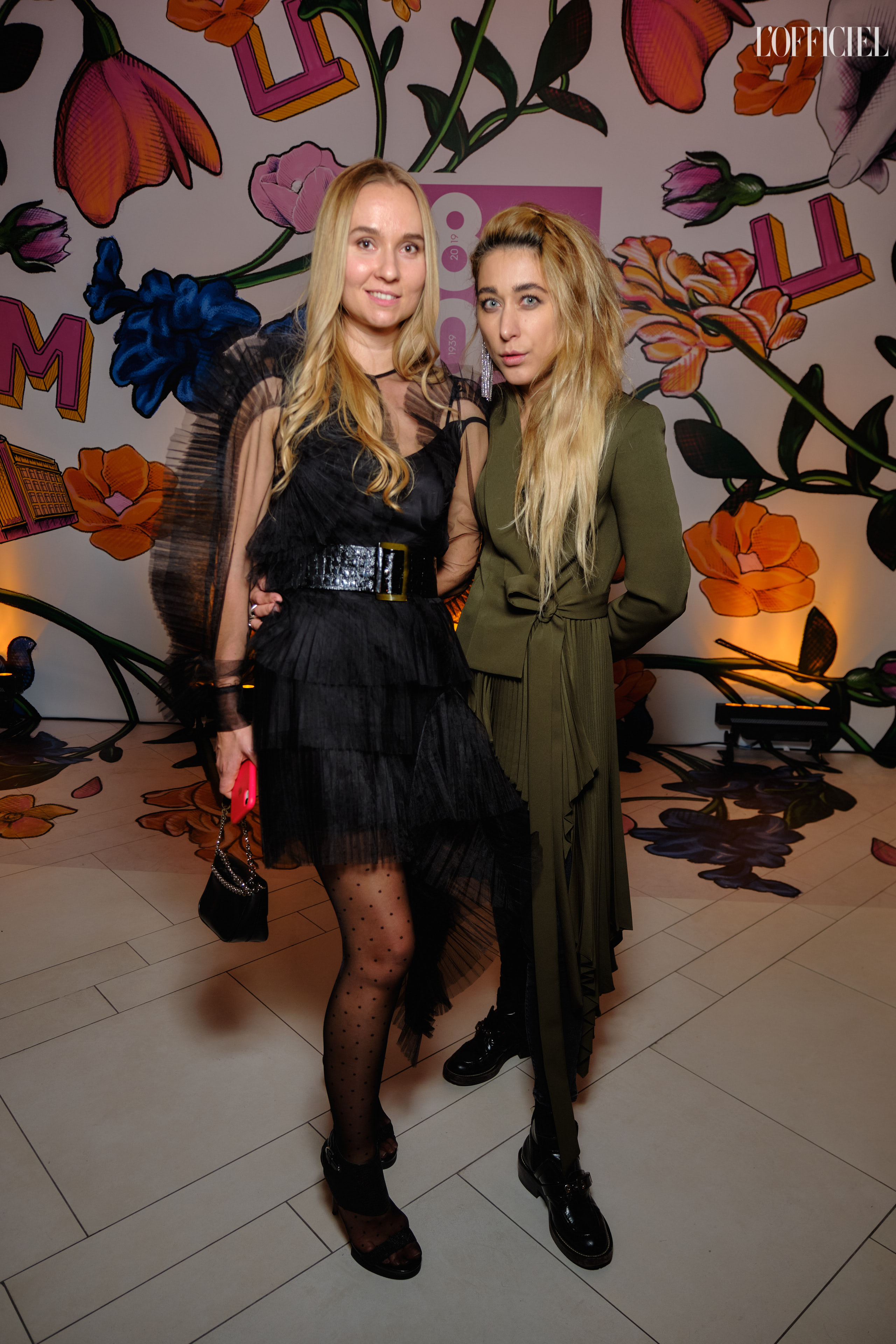 Валерия Ковальская (справа)