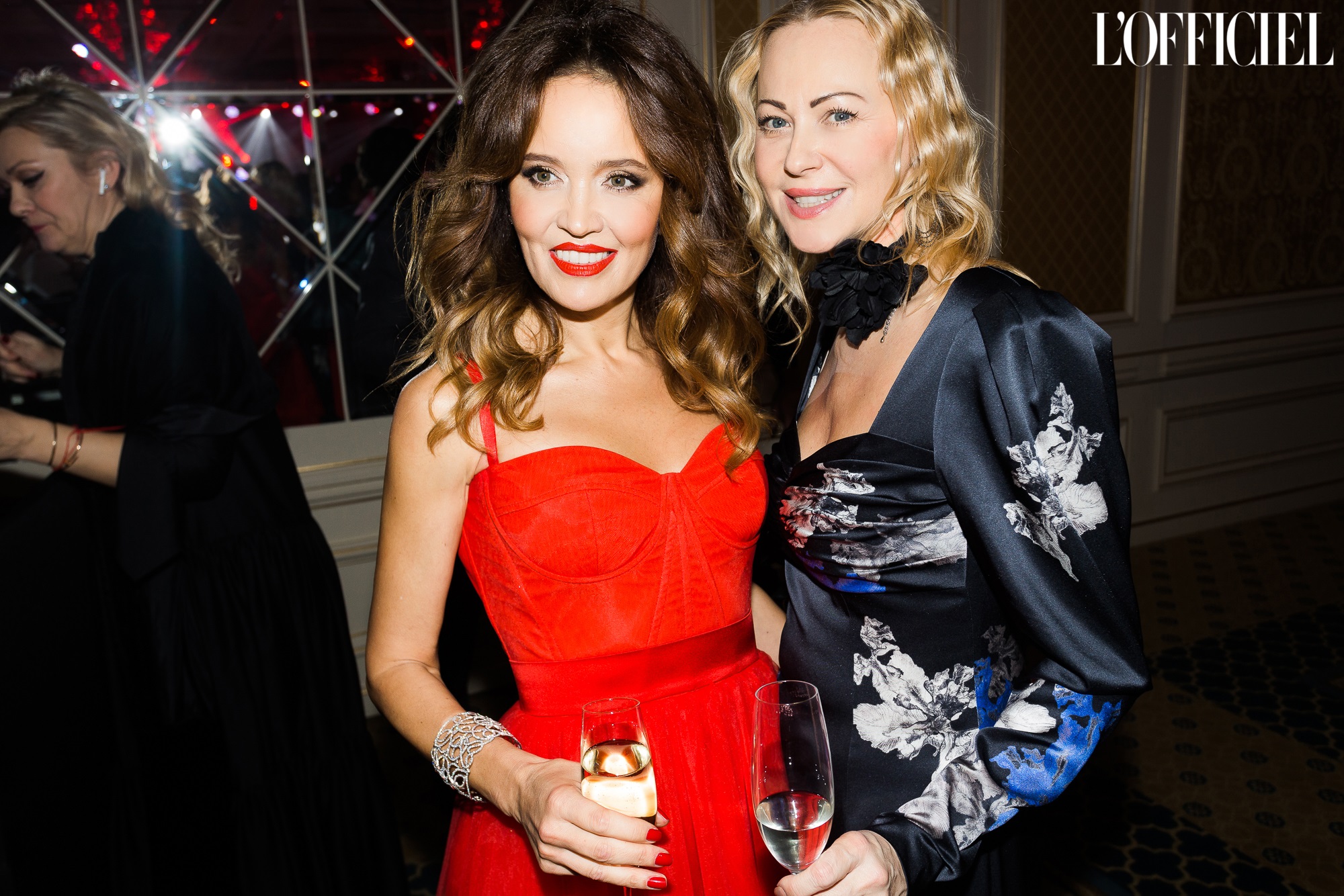 Иванна Никонова, Ольга Аленова