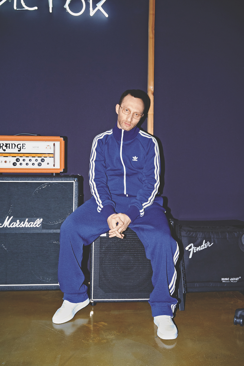 Спортивний костюм Adidas & Wales Bonner, кросівки Adidas, перстень — вінтаж