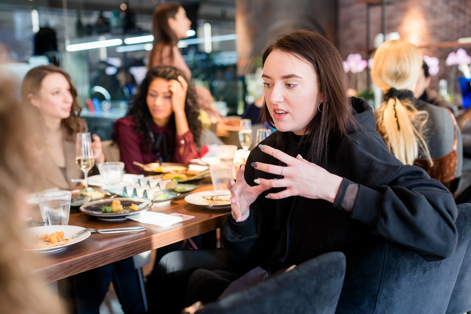 Мира Постолаче