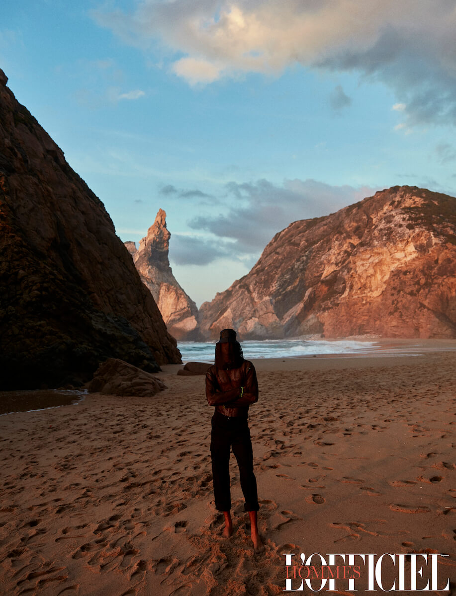 Лонгслив, брюки и панама – Estelita Mendonça 