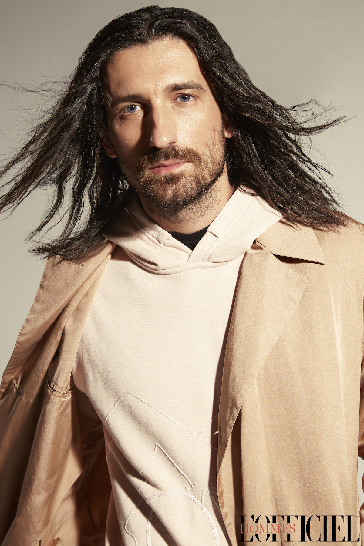 Худи и плащ – ARTEMKLIMCHUK