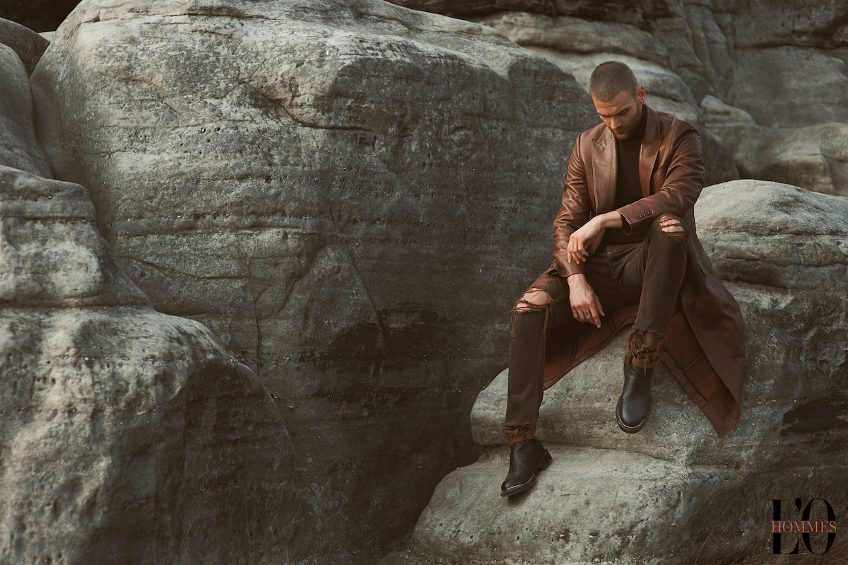 Водолазка, пальто, джинсы — Dolce & Gabbana, ботинки Dior 