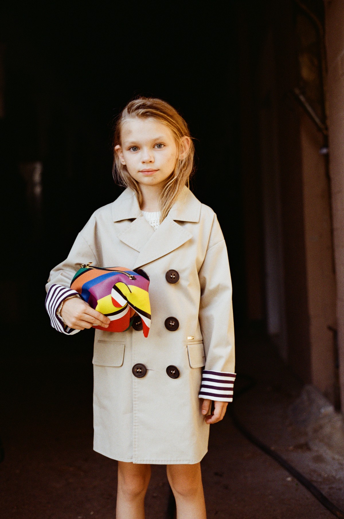 Тренч Dsquared2, свитер Gucci, сумка Loewe (Asthik) 