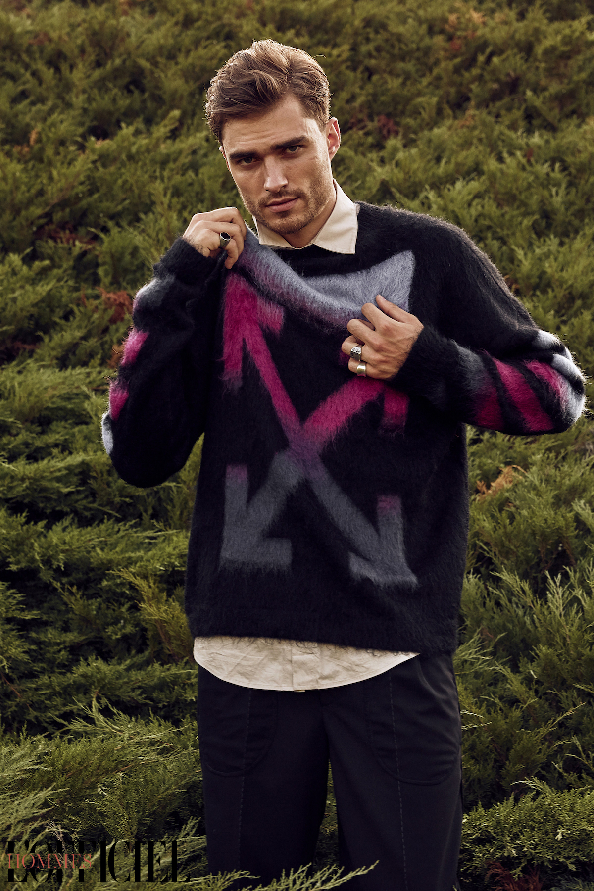 Рубашка и брюки – Frolov, свитер Off-White