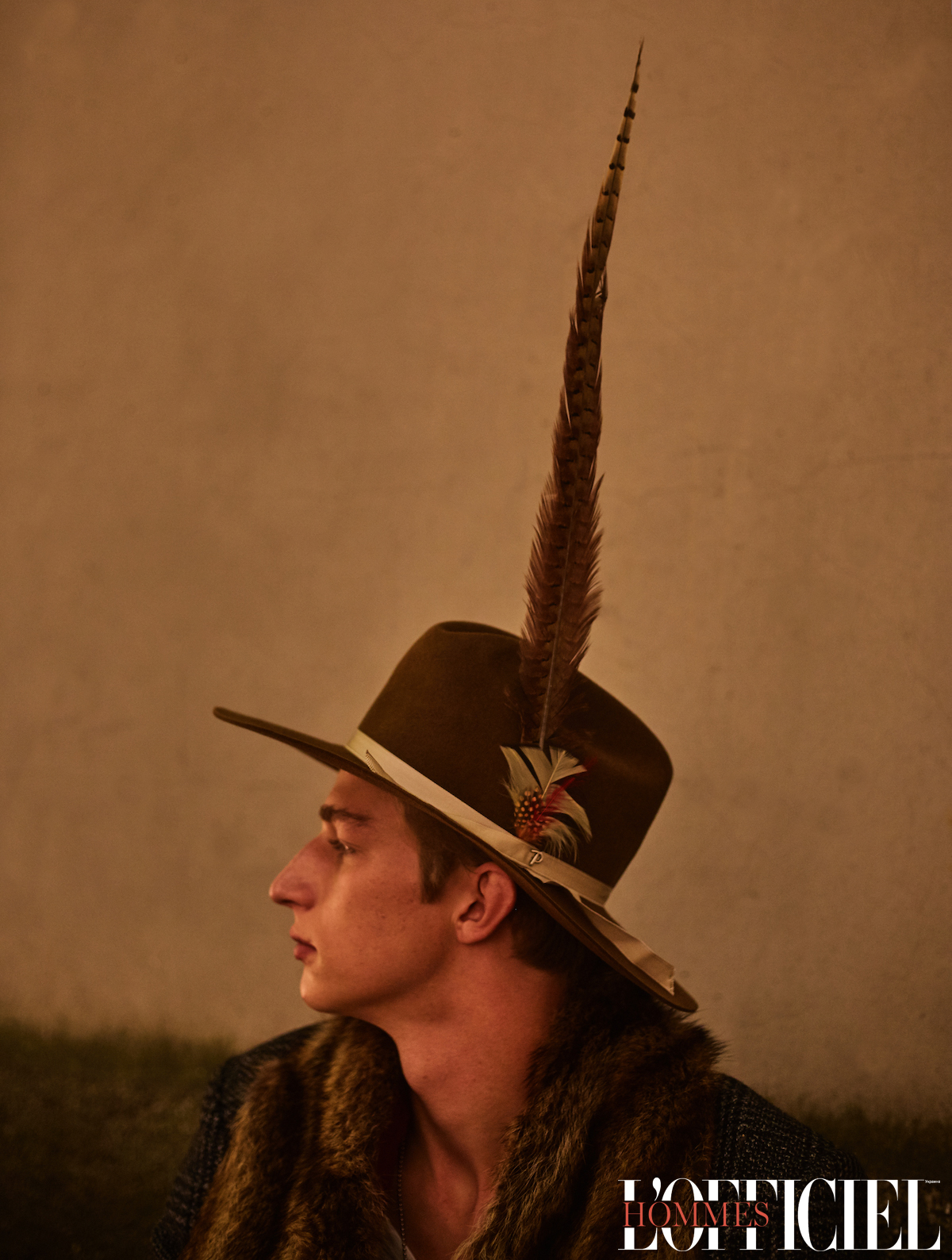 Пальто Antonio Marras, жилет Bikkembergs, шляпа Panizza 1879