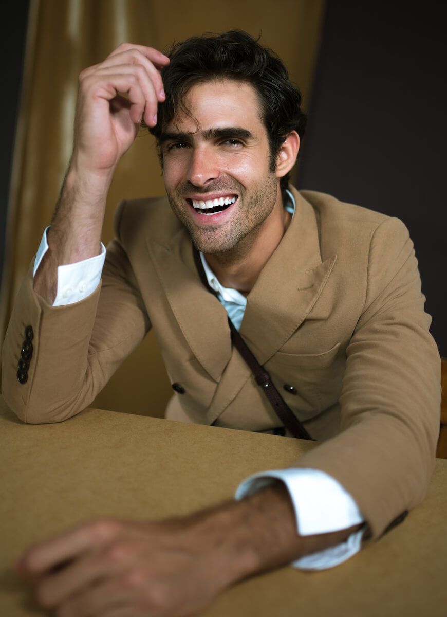 Сорочка, костюм и сумка – Boss