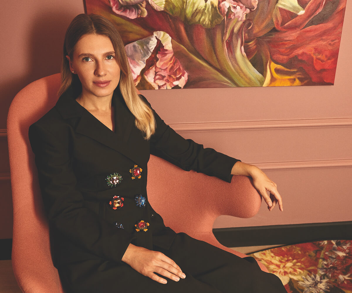  На Руслане Шадриной: пиджак, кюлоты, Escada 