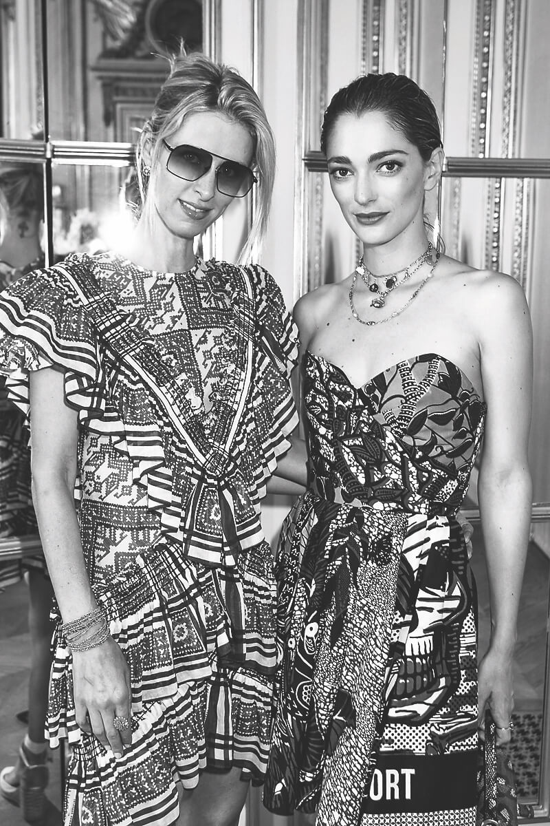 Ники Хилтон-Ротшильд и София Санчес де Бетак на презентации Руслана Багинского 