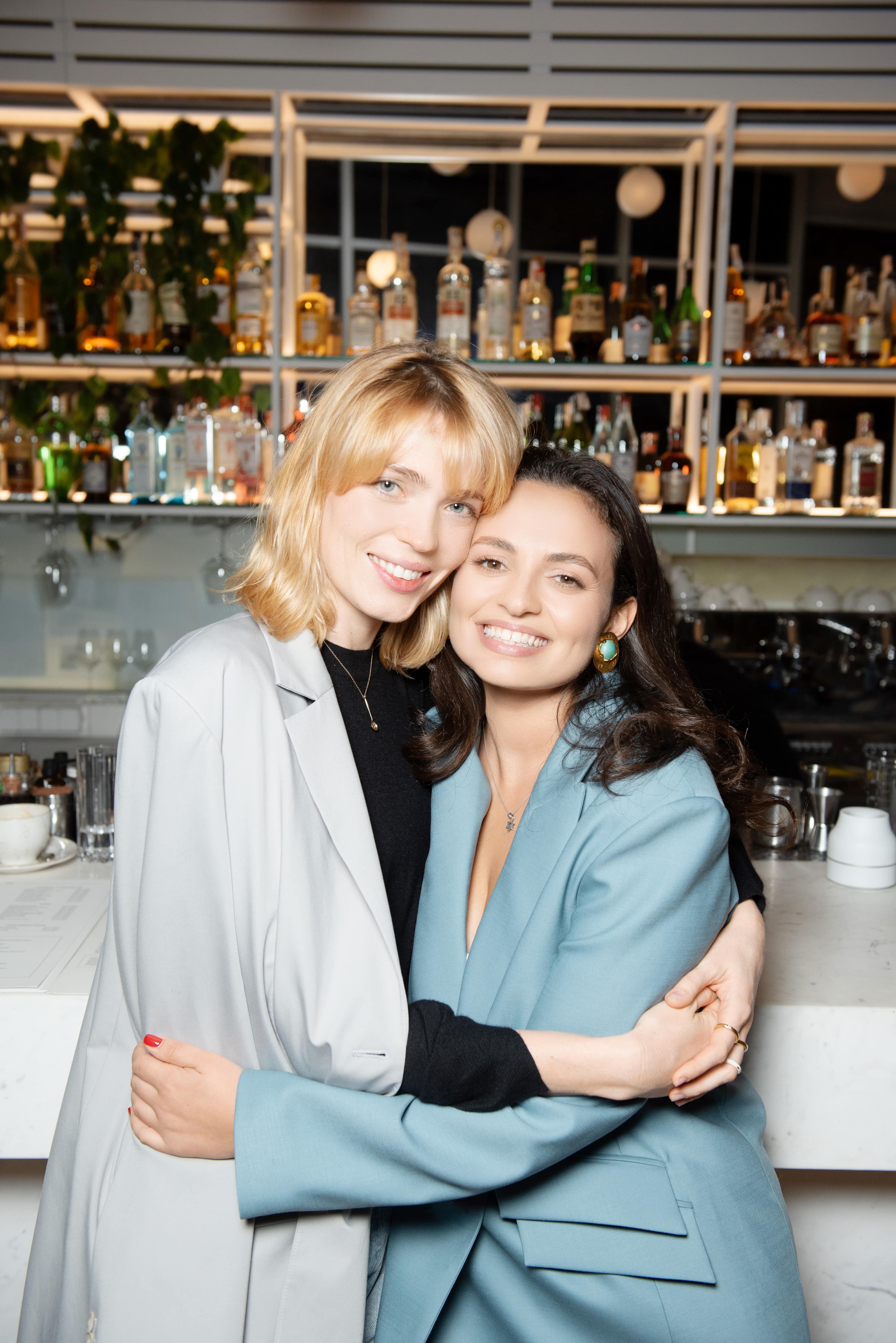 Катя Любчик и Таня Амирова