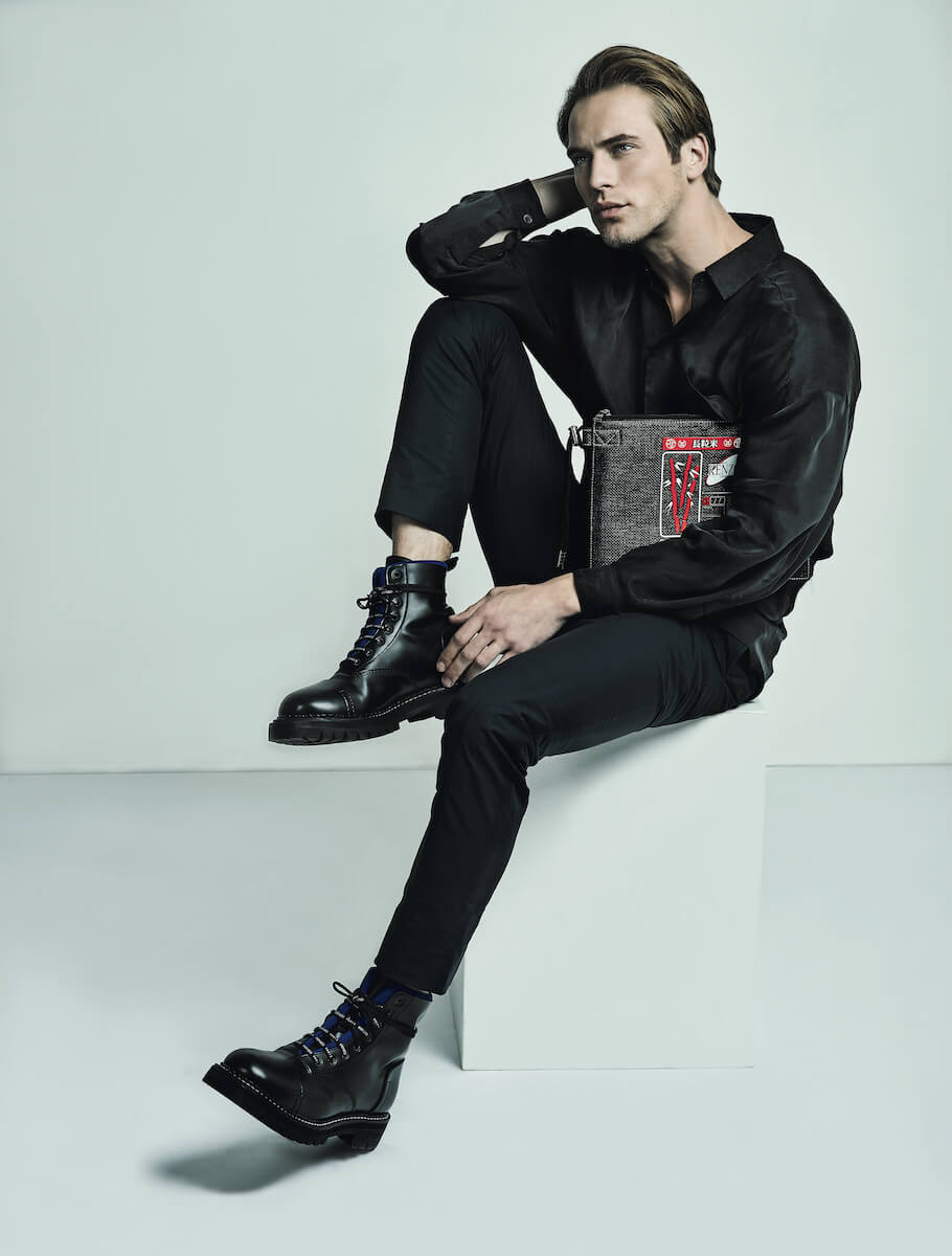 Рубашка Сhristophe Terzian, брюки, ботинки и сумка Kenzo 