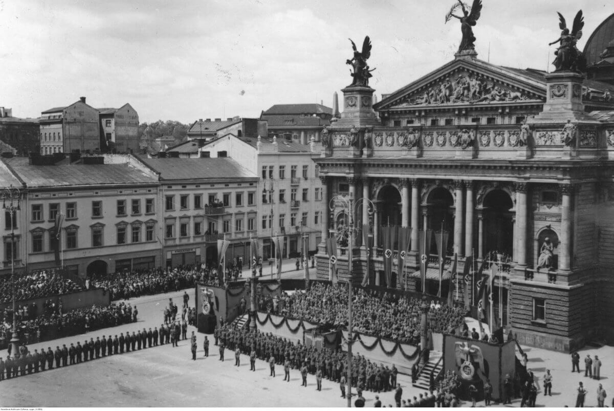 Львовский оперный театр во время оккупации города