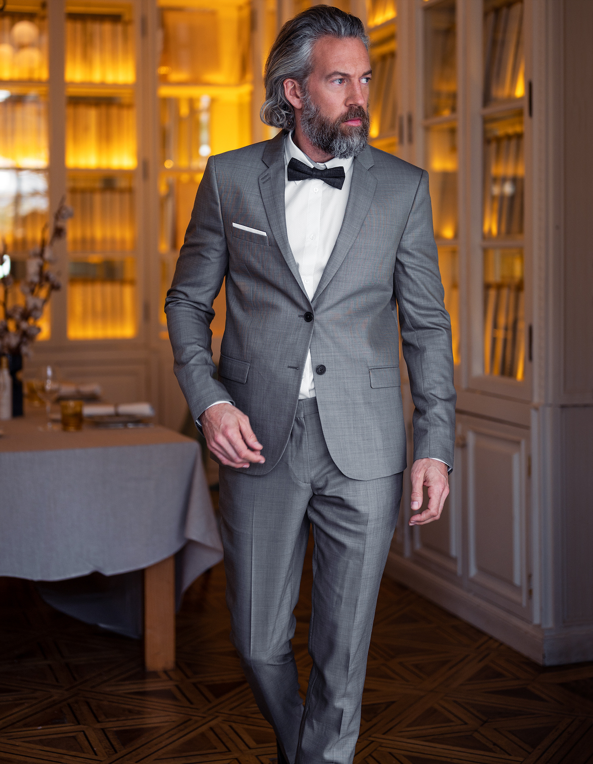 Костюм THE KOOPLES, сорочка Dior Homme, бабочка Tween