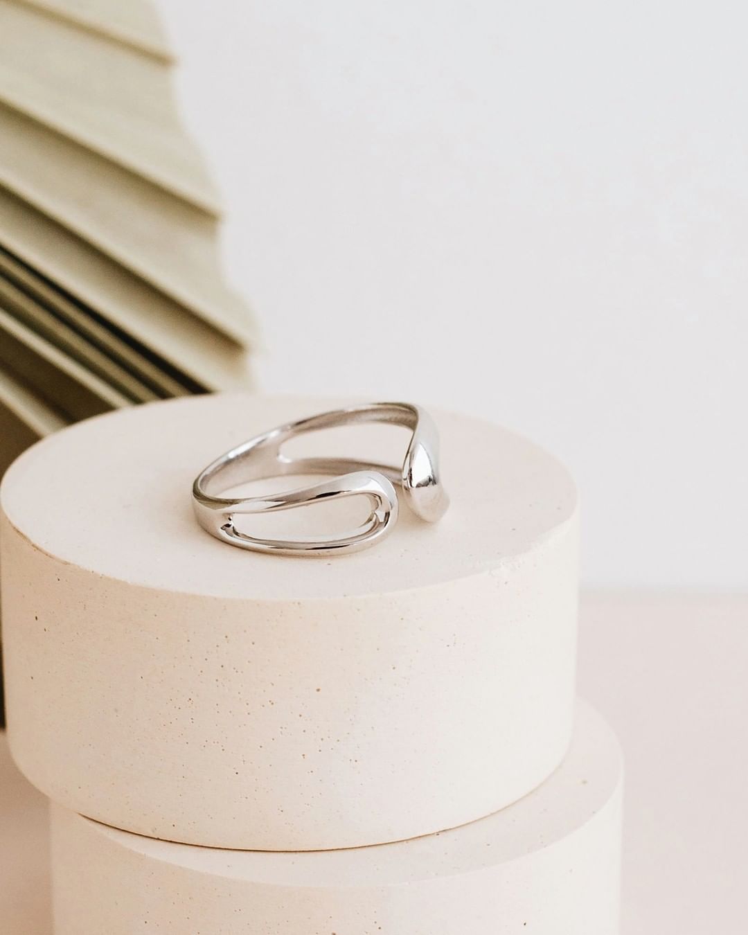 Каблучка Glow, SOVA