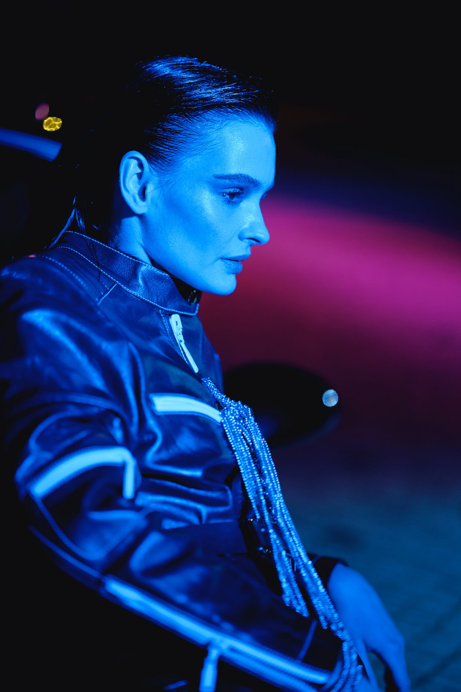 Жакет, пояс, брошки, брюки Louis Vuitton 