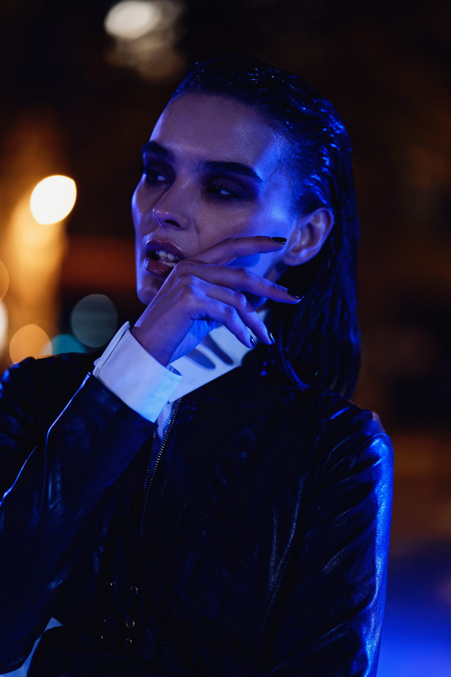 Рубашка Dsquared2, косуха Jitrois, ботфорты Salvatore Ferragamo