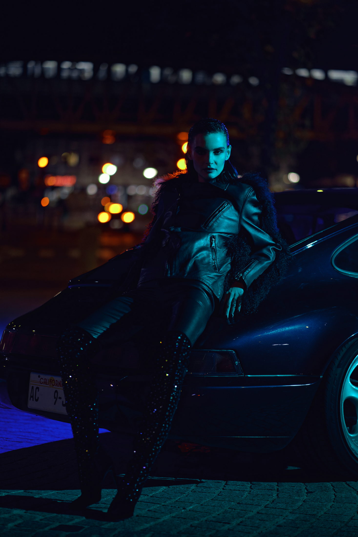 Куртка Ainur Turisbek, брюки Jitrois, ботфорты Giuseppe Zanotti