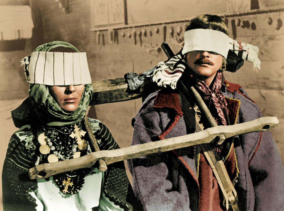 Постери до фільму «Тіні забутих предків»