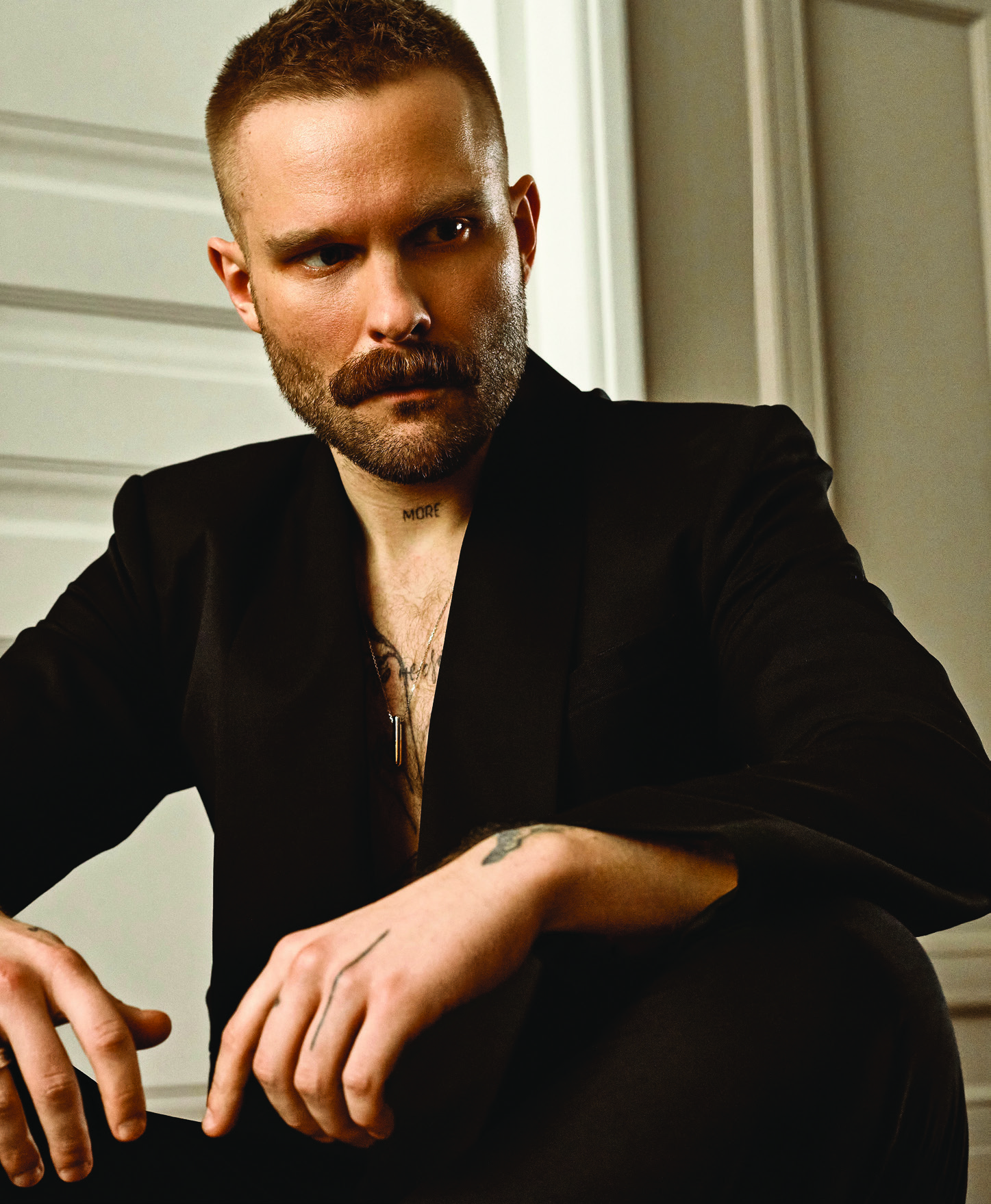 На Владимире: костюм Frolov