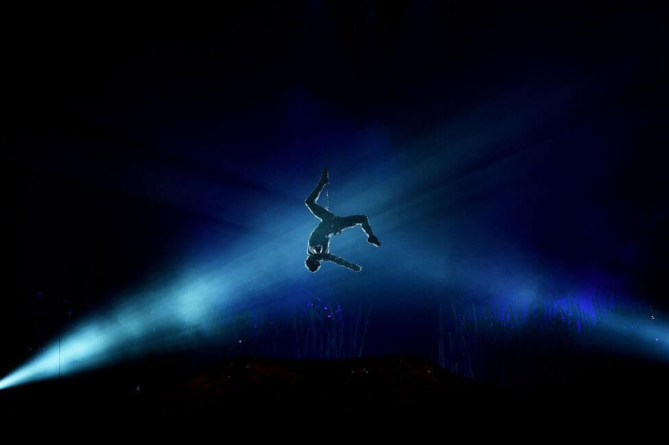 Акробат Цирка дю Солей. Фото: Джеймс Вейс