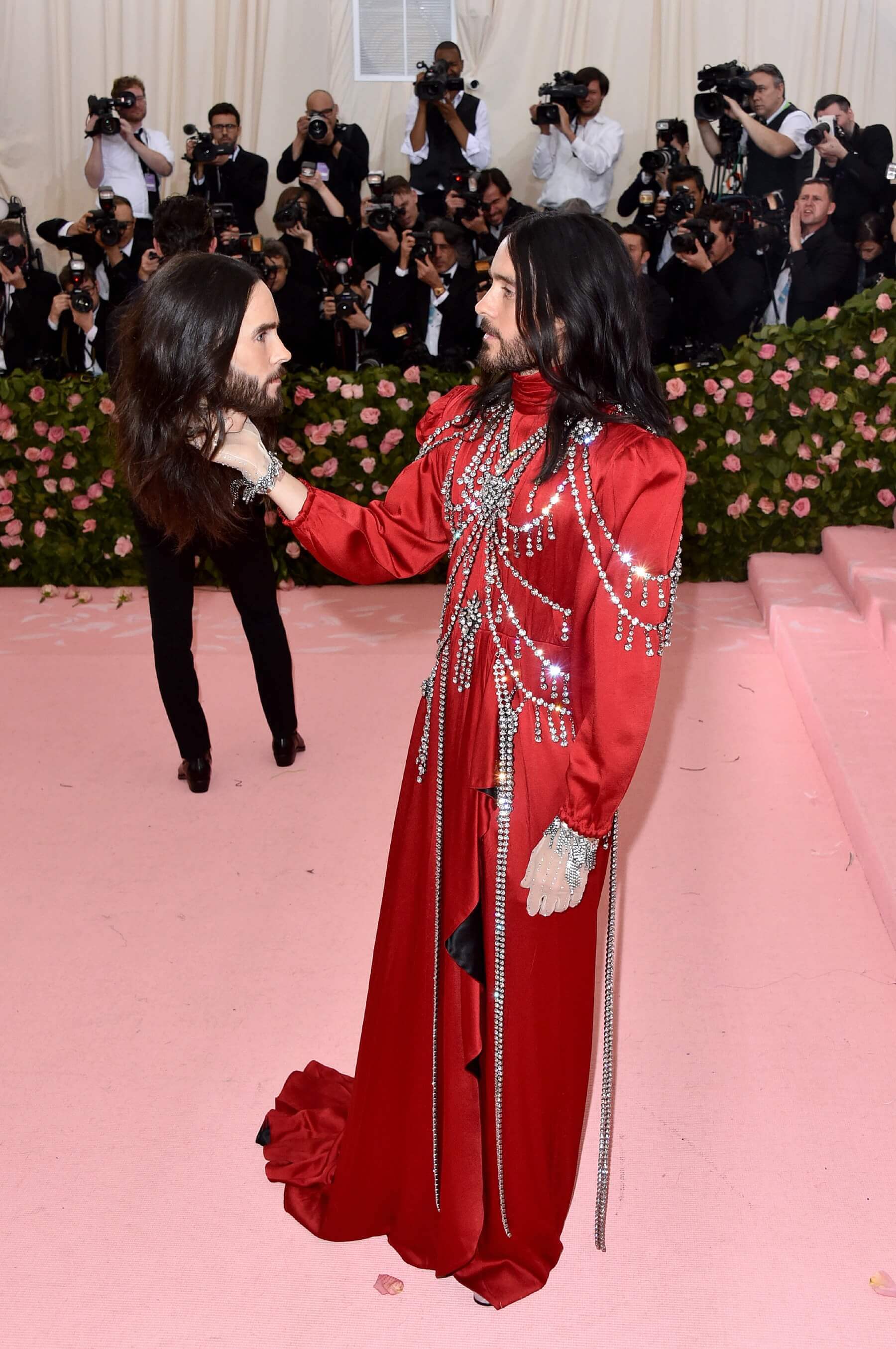 Джаред Лето с ног до двух голов в Gucci