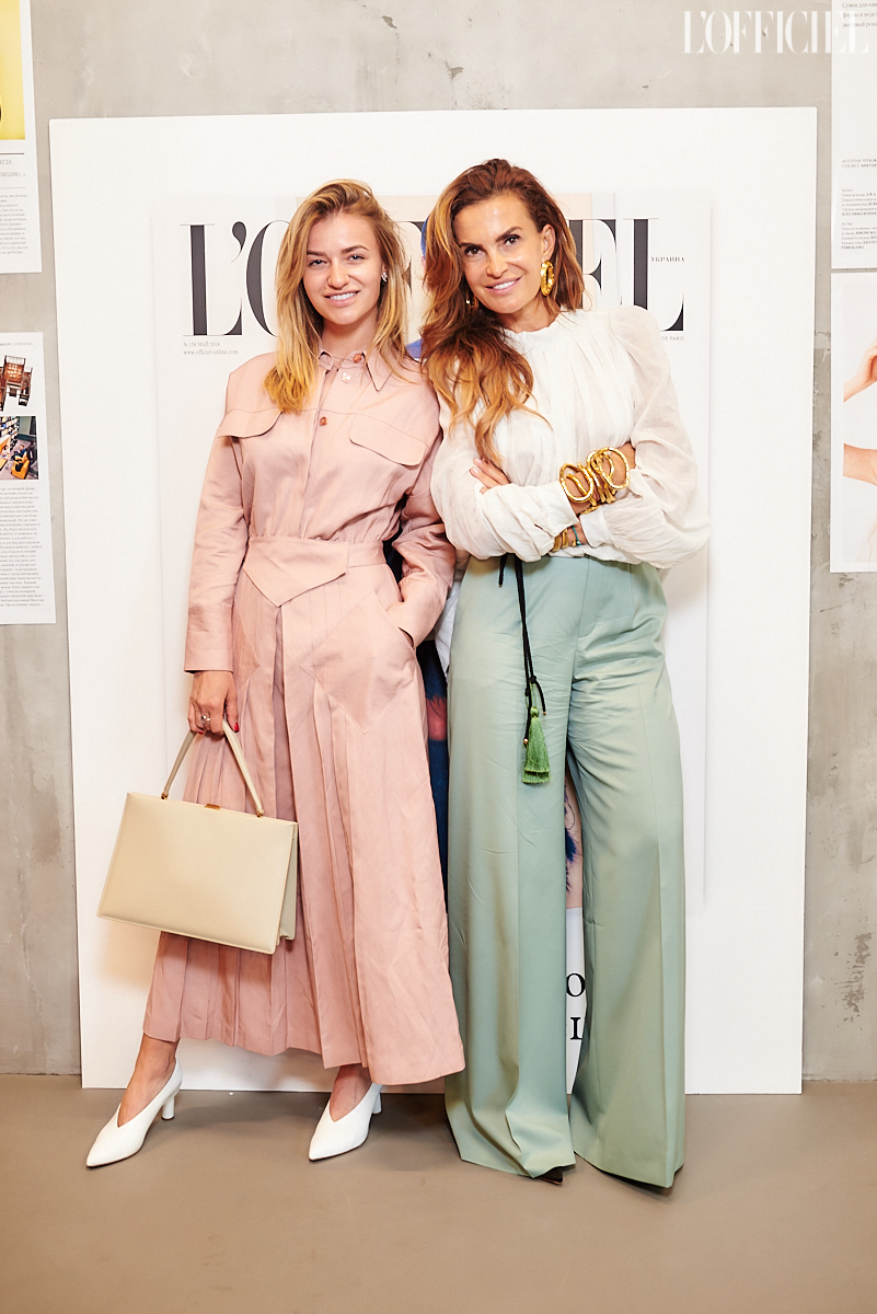 Анна Плужник, Диана Ставницер