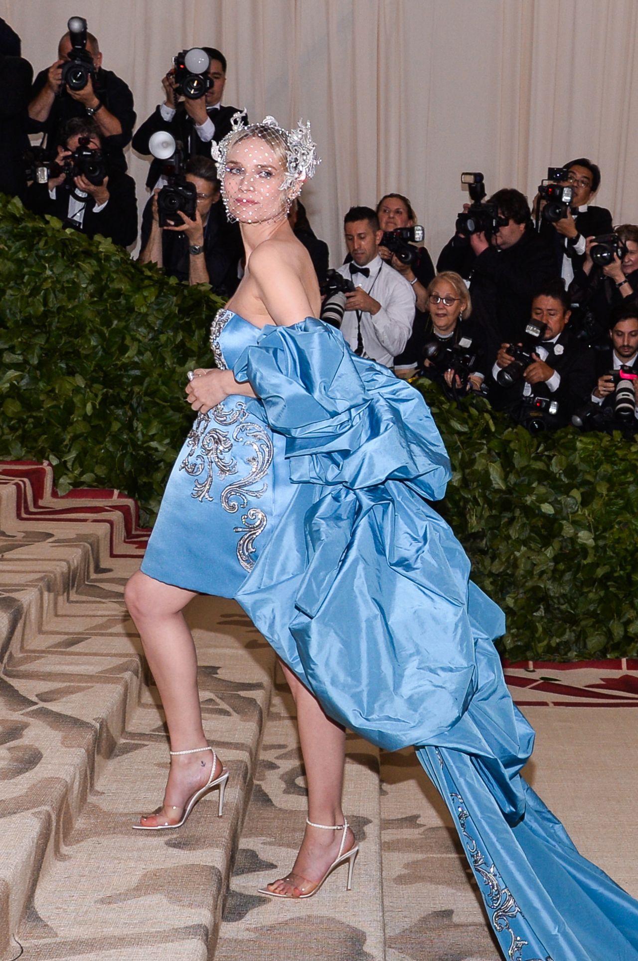 Дайана Крюгер в Prabal Gurung, 2018