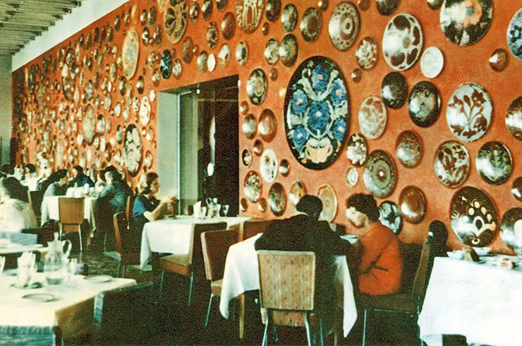 Декоративне оздоблення у готелі «Дніпро» в Києві