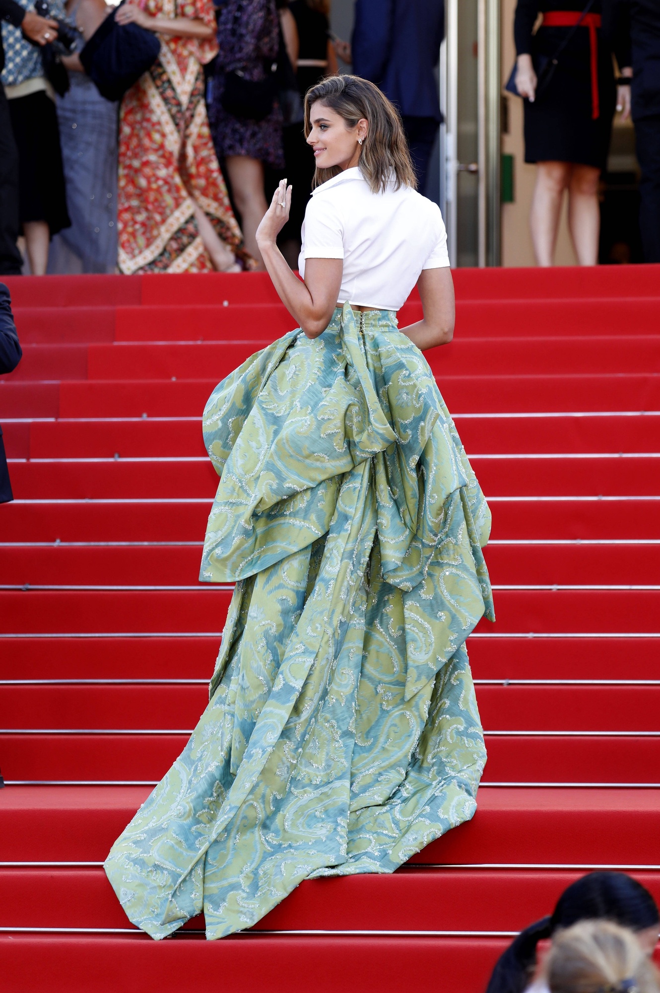 Тейлор Хилл в Etro