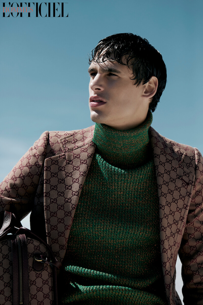 Сумка, пиджак и свитер – Gucci