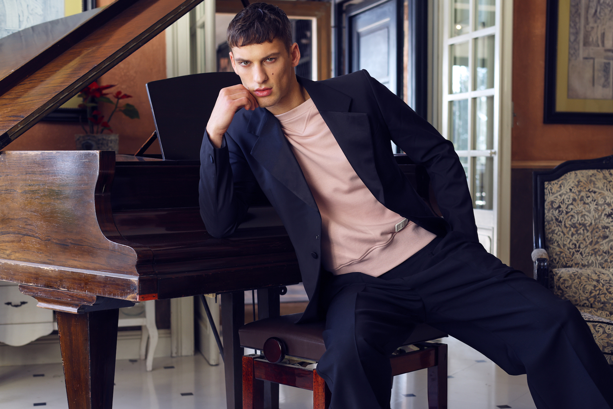 Сорочка PT Torino, костюм та взуття Versace