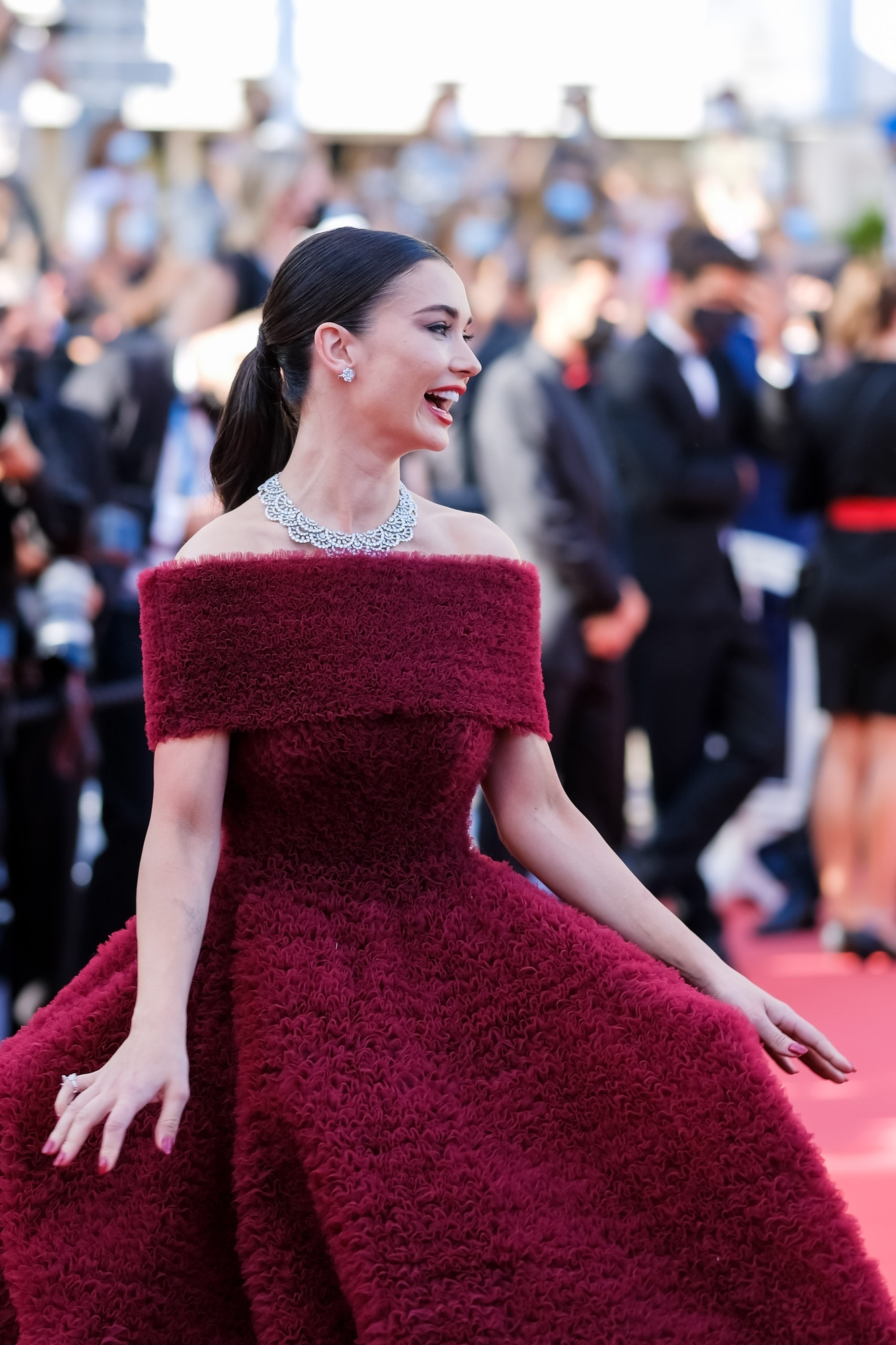 Эми Джексон в Atelier Zuhra