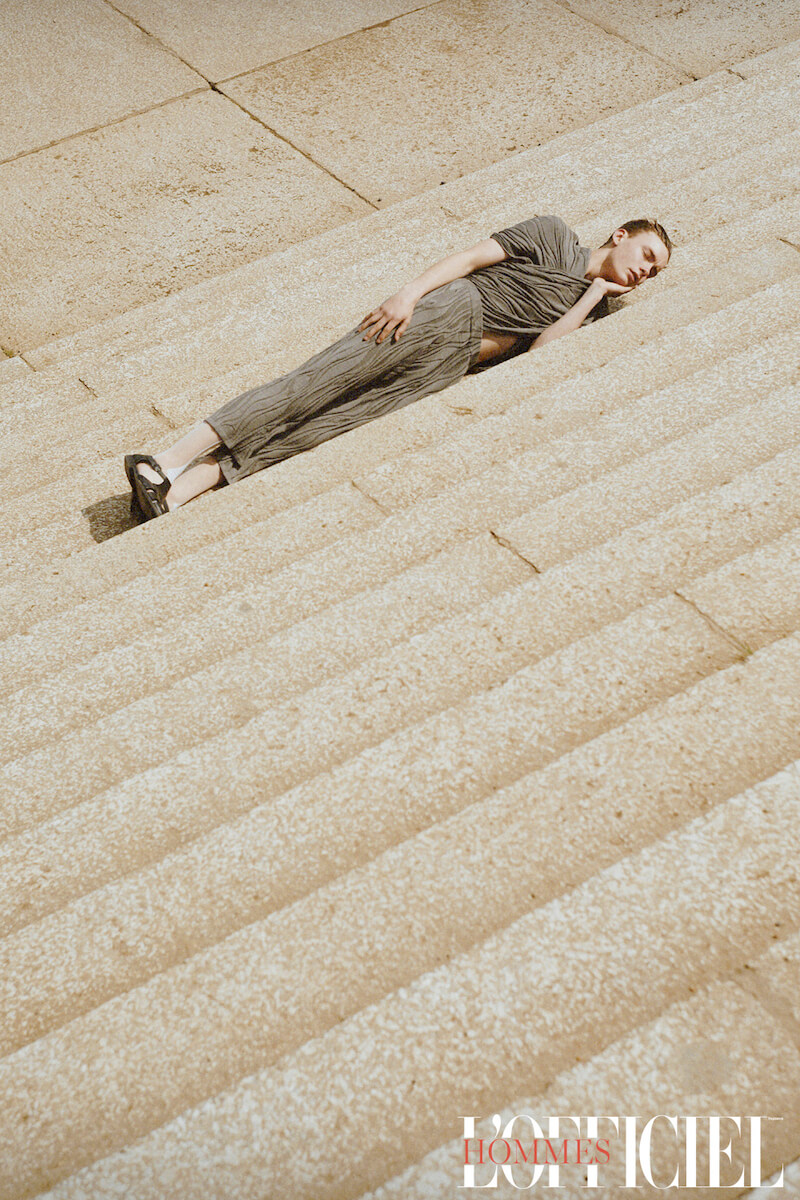 Шарф-топ Julian Zigerli, штаны Julian Zigerli, 