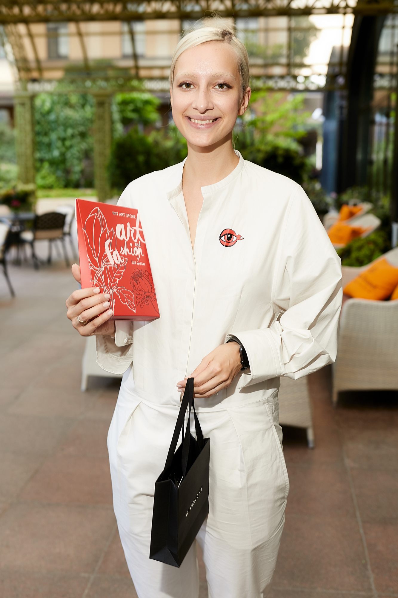 Олимпия Вайтмусташ