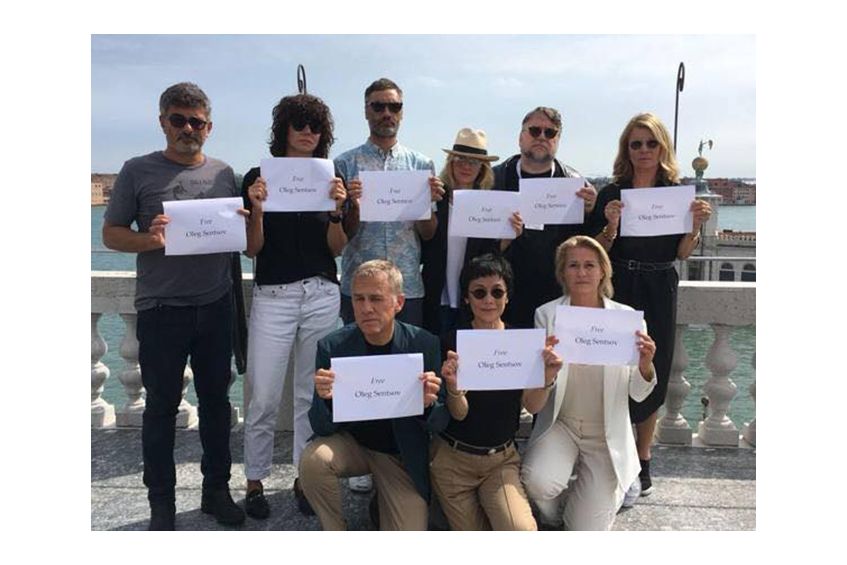 Члены жюри Венецианского кинофестиваля призвали власти  Российской Федерации освободить украинского режиссера Олега Сенцова 