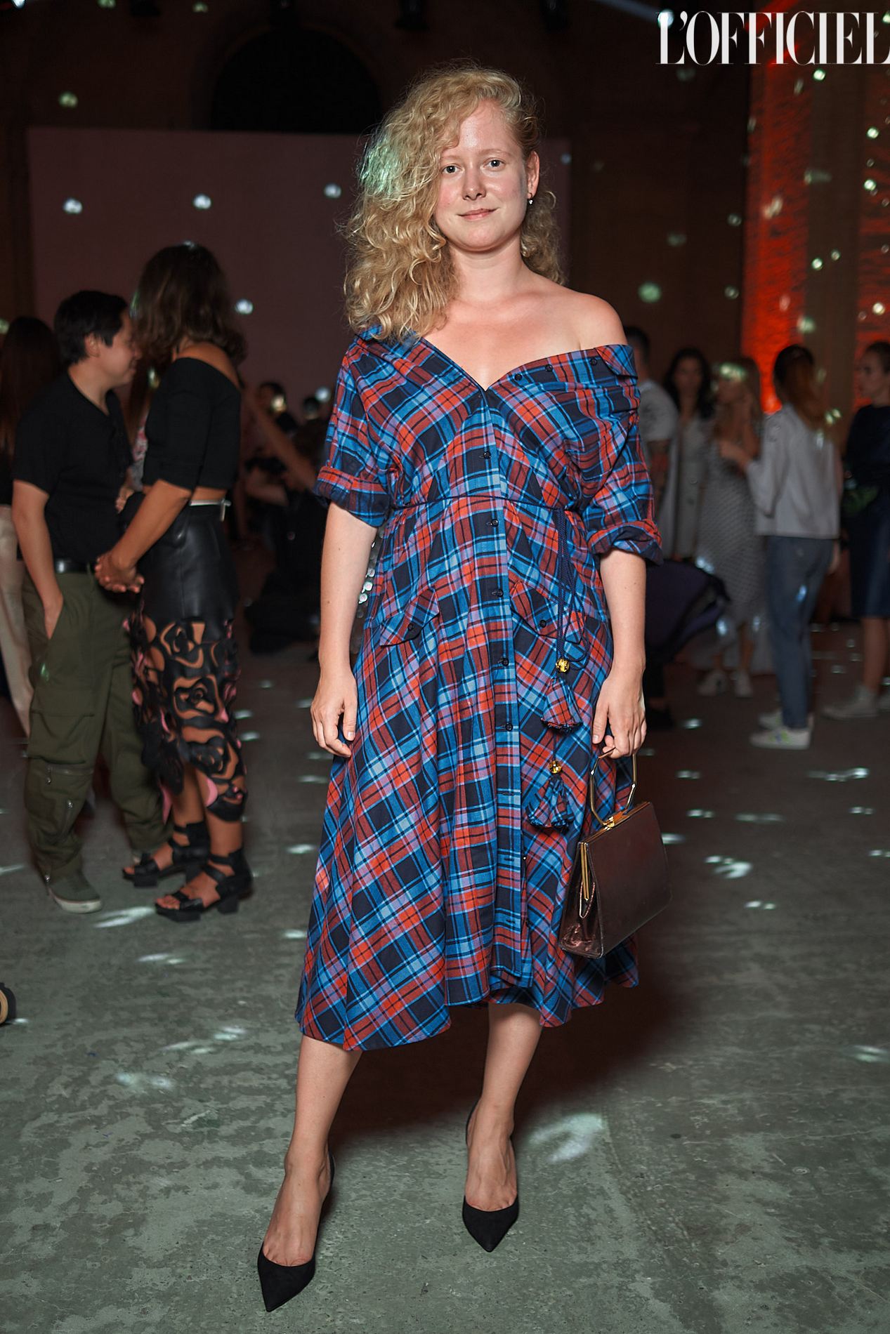 Анна Октябрь