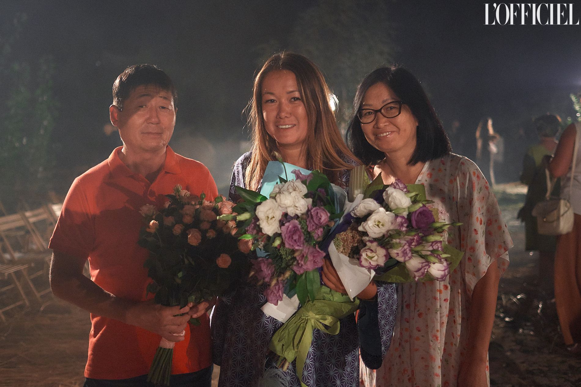 Лида Петрова (в центре)