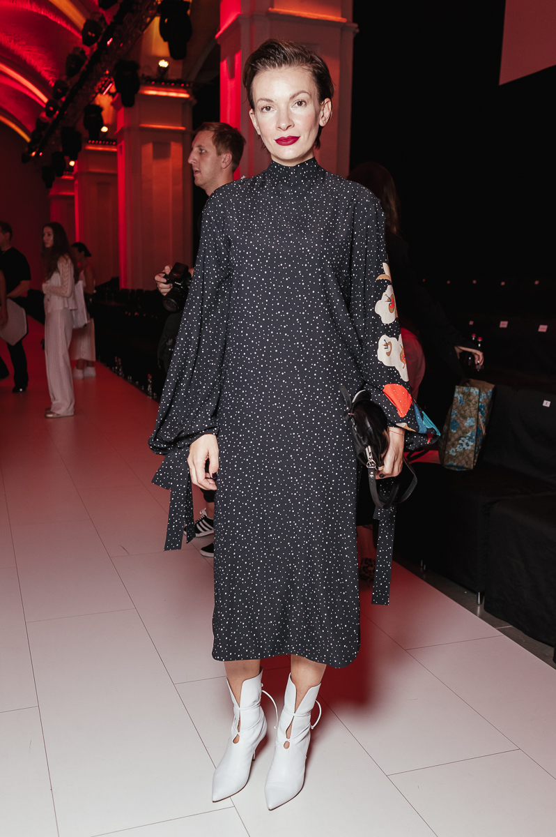 Полина Неня