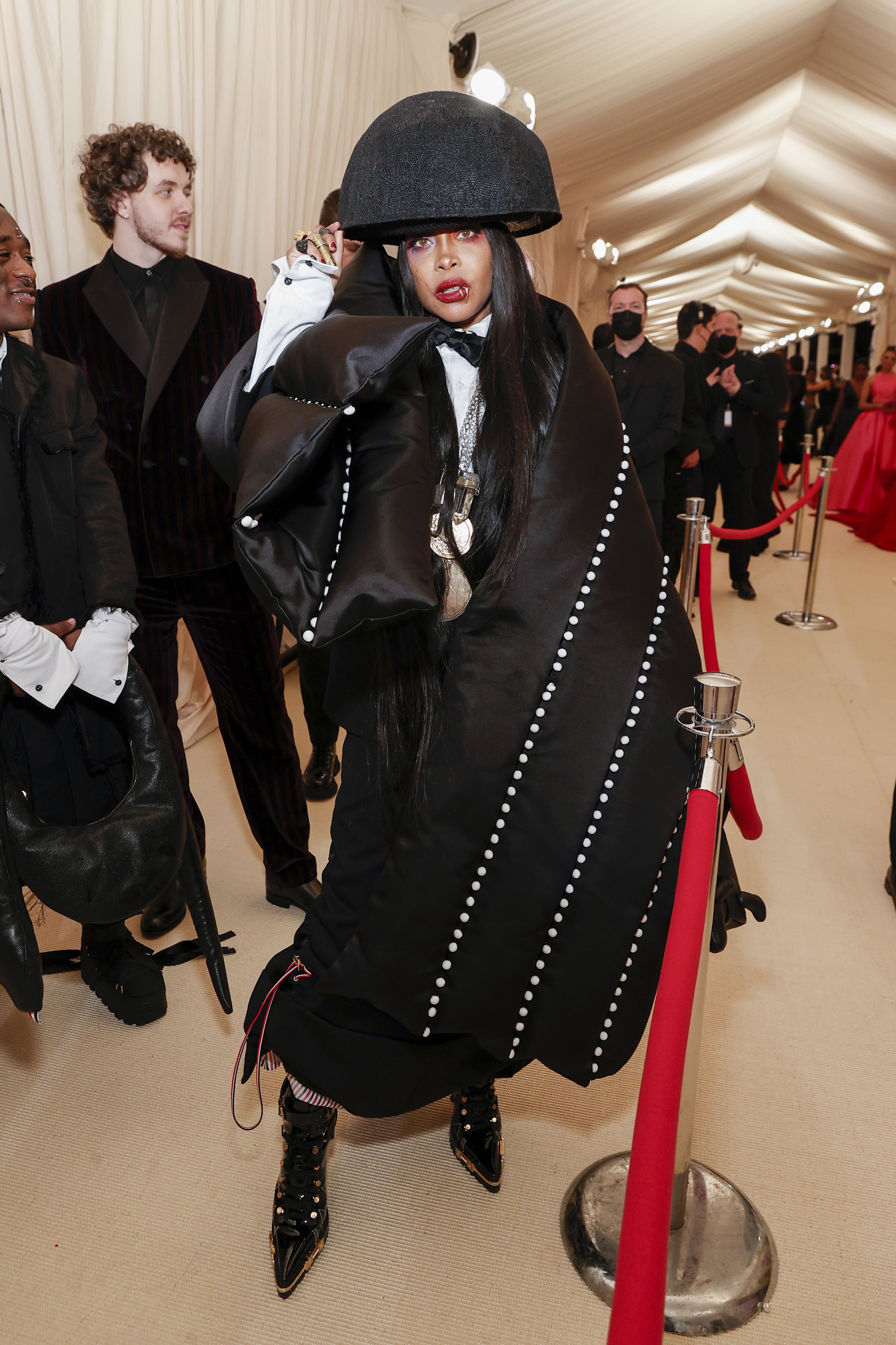 Эрика Баду в Thom Browne