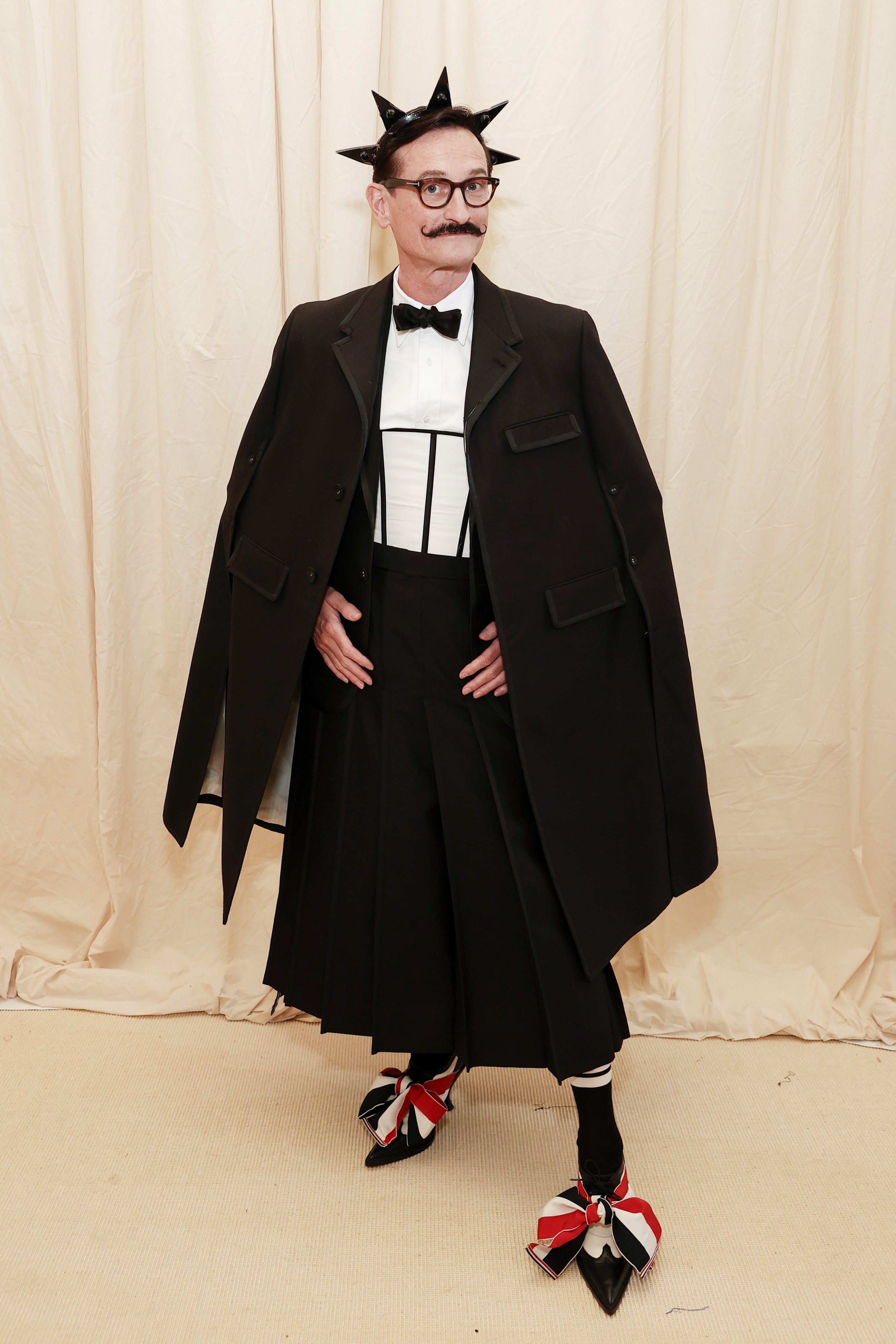 Хэмиш Боулз в Thom Browne