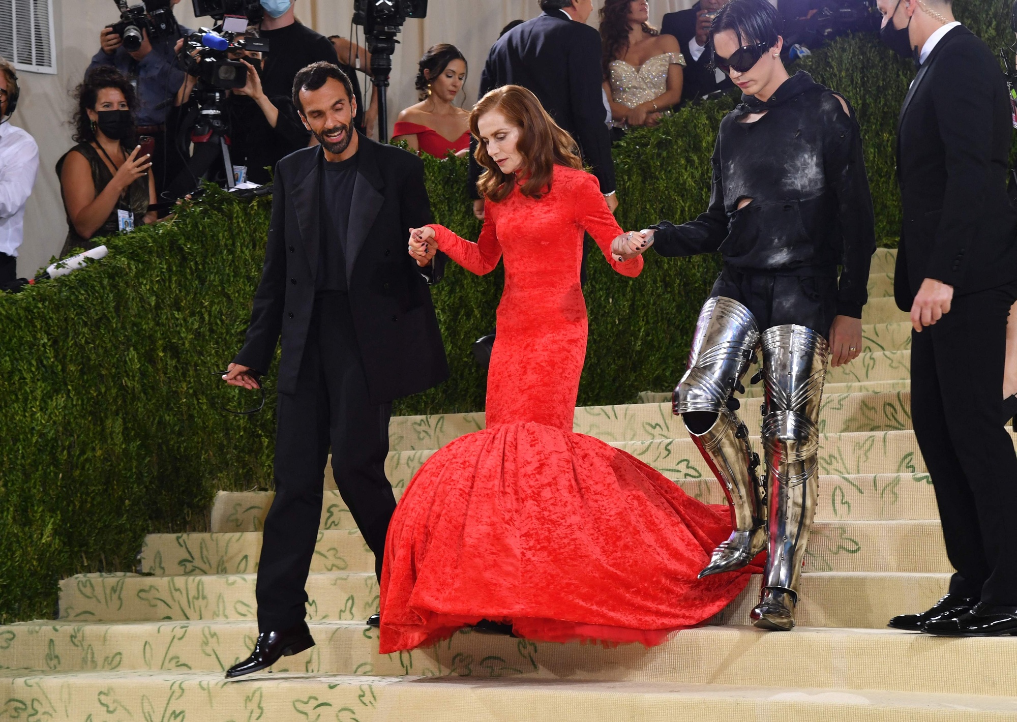 Изабель Юппер в Balenciaga