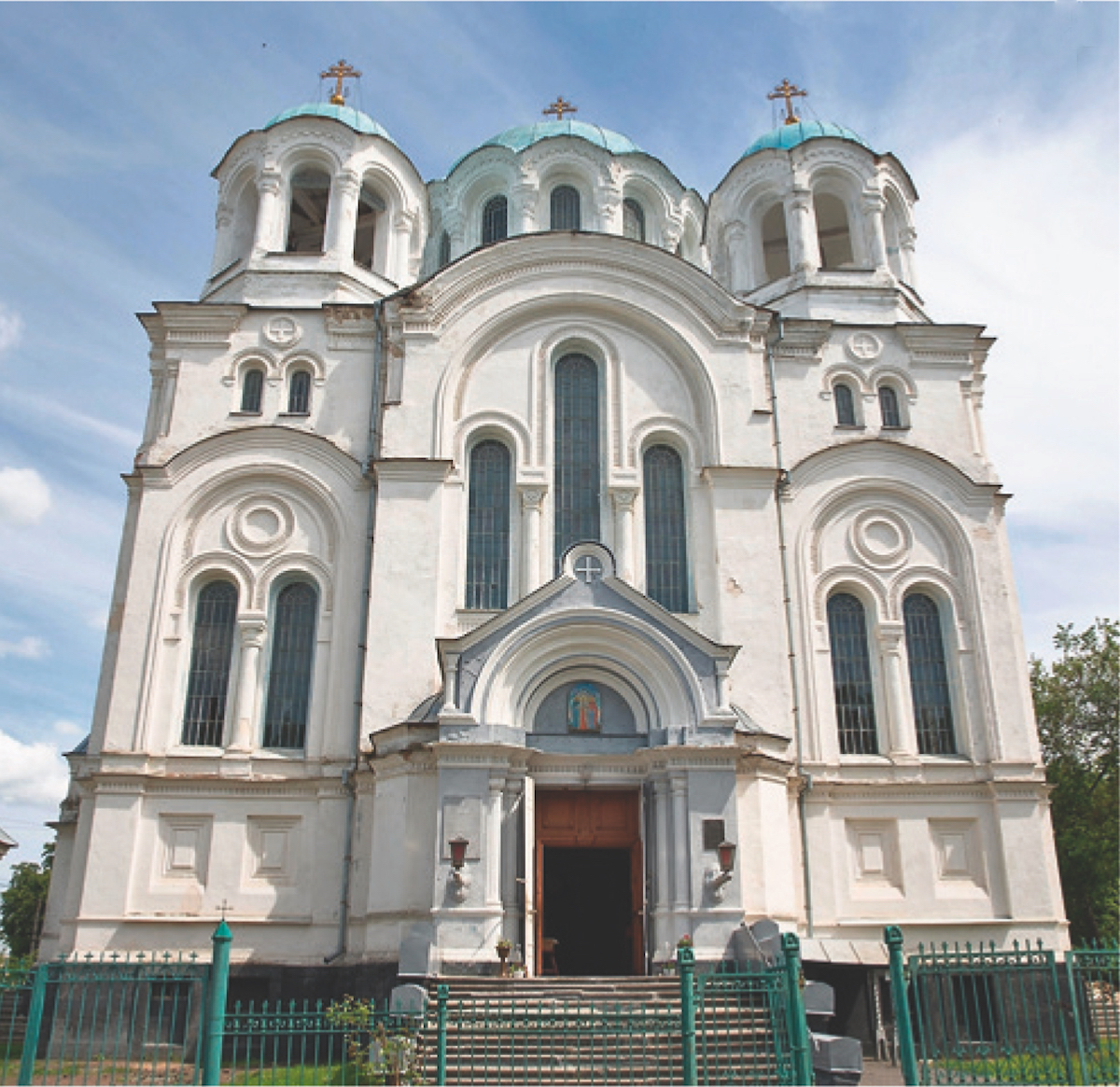 Трех-Анастасиевский кафедральный собор, архитектор А. А. Гун, Глухов