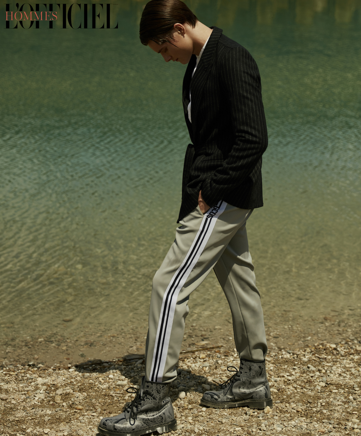 На Давиде: Куртка, Richert Beil; рубашка, Club Monaco by Mr Porter; брюки, GCDS; ботинки, Dr. Martens 